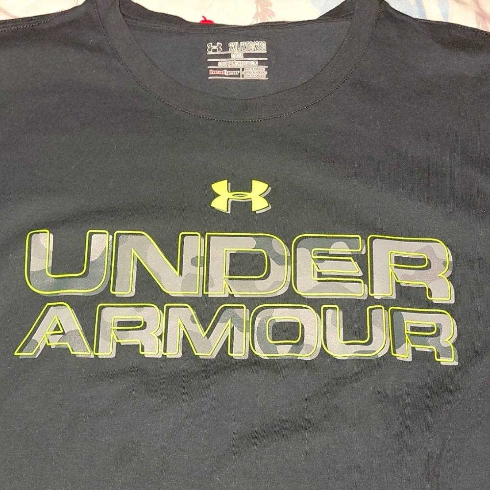 Under Armour 2XL Black, Green, Gray camo letters